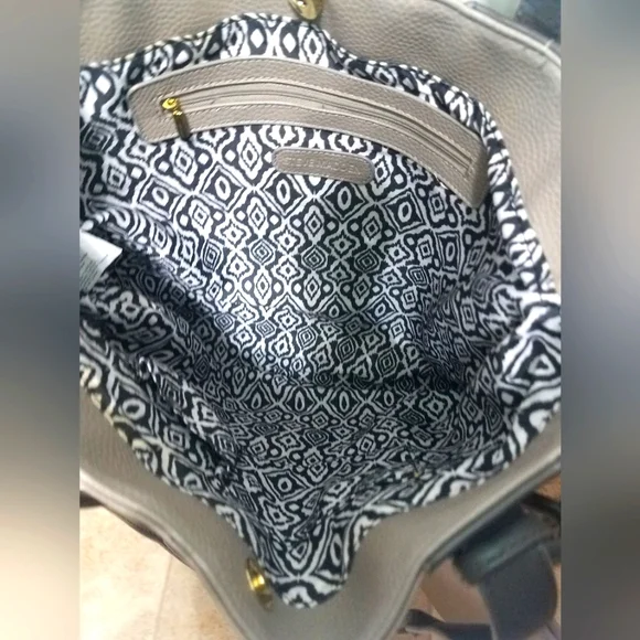 Steve Madden Two Tone Gray Tote Bag - Picture 6 of 12